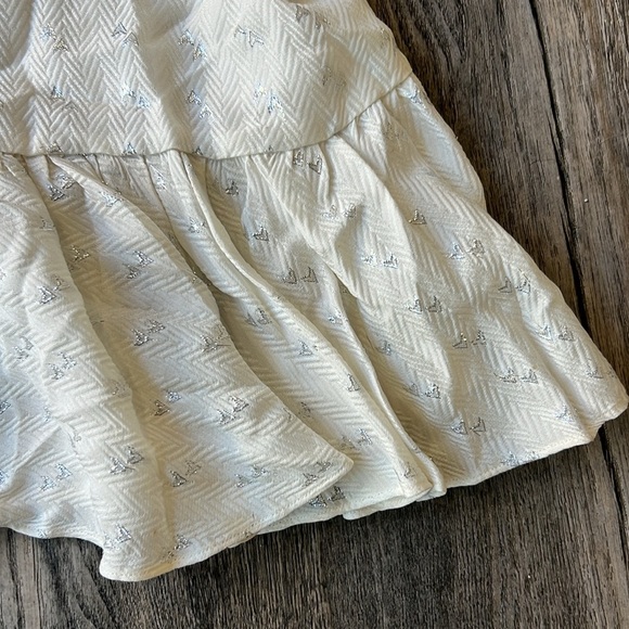 Club Monaco Top White and Silver Metallic Peplum Top Size Medium Spaghetti Strap - Picture 2 of 10